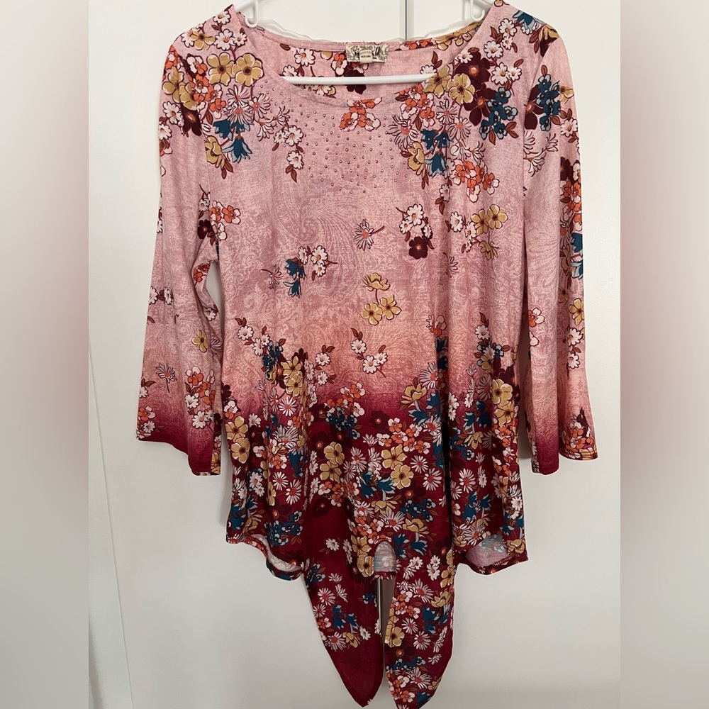 One World Womens Floral Top in Pink and Red Sz XL